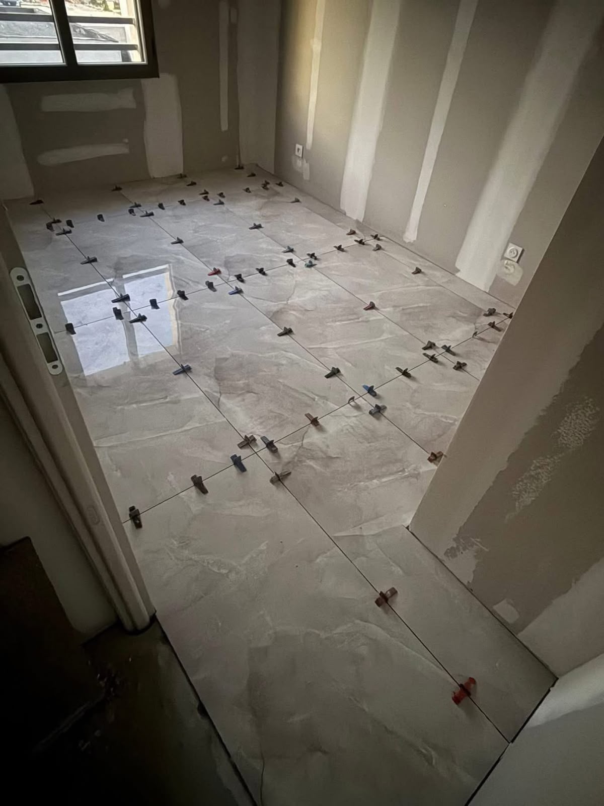 Carrelage mural ou sol de salle de bain