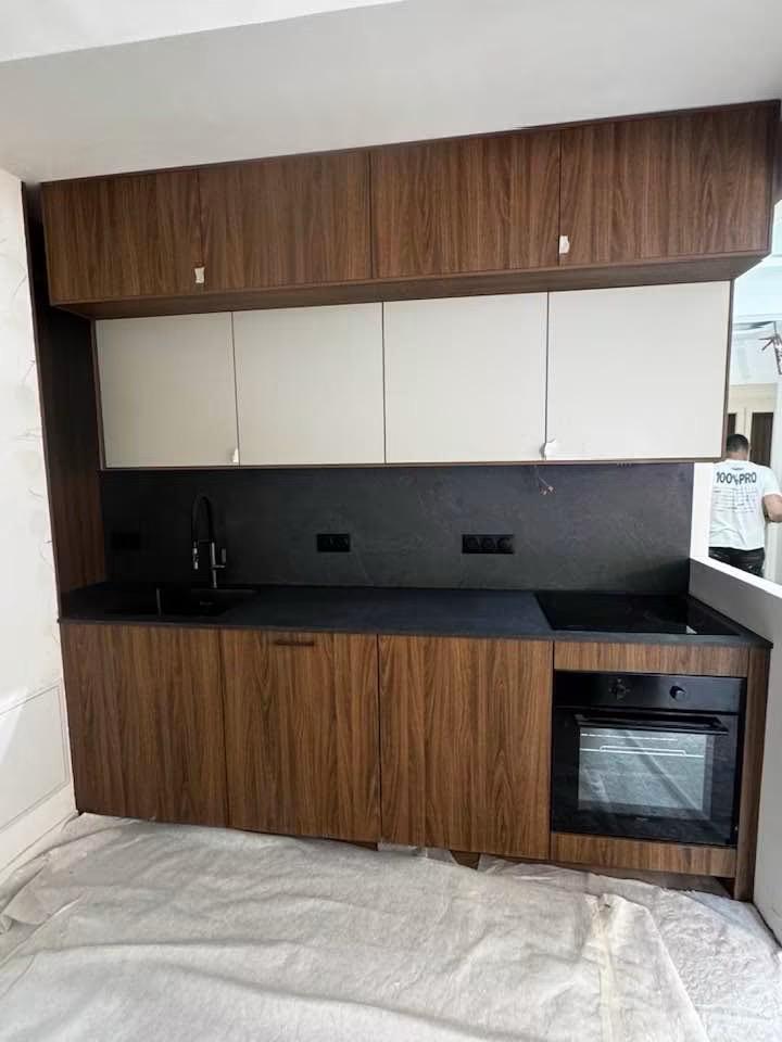 Cuisine bois et blanche après installation
