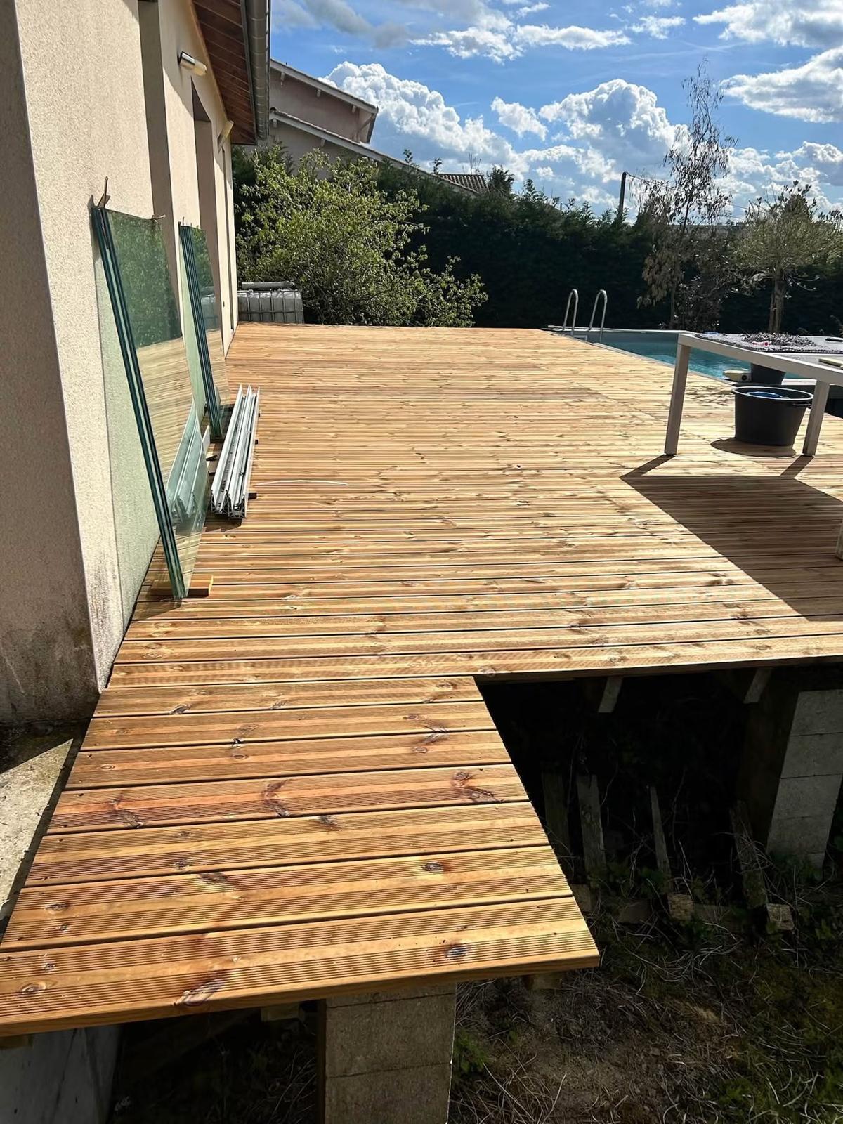 Finition et assemblage d’un meuble sur mesure