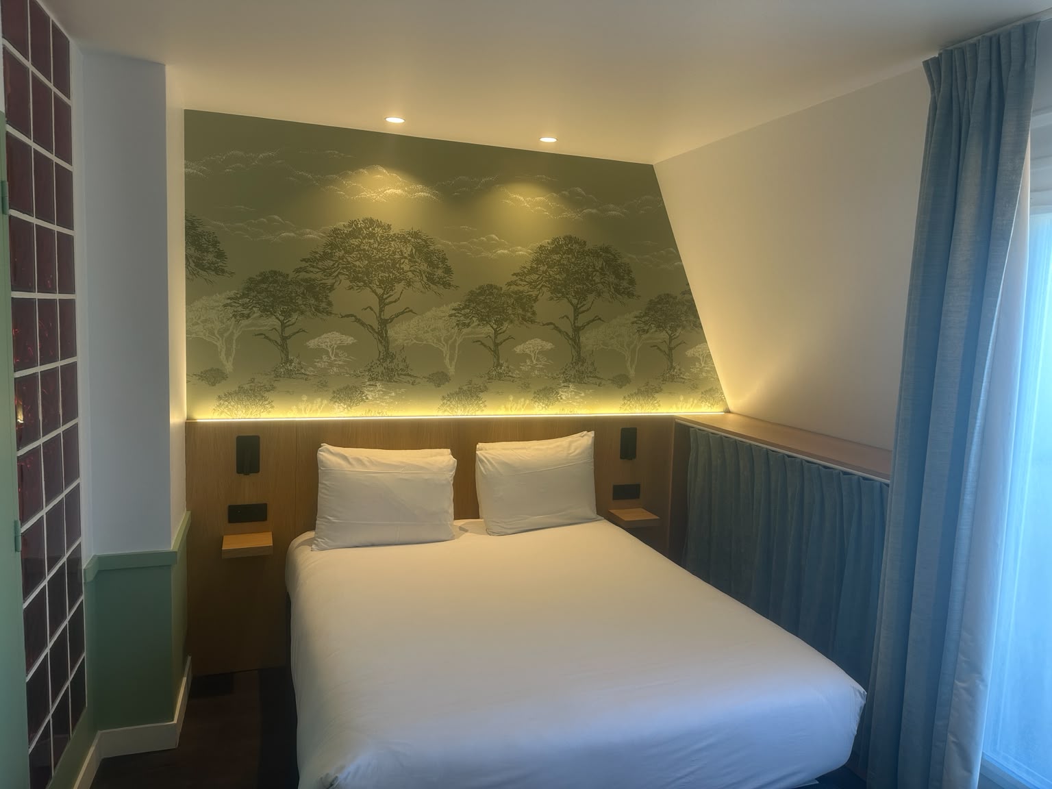 Chambre rénovée de l’Hôtel WYLD Saint-Germain